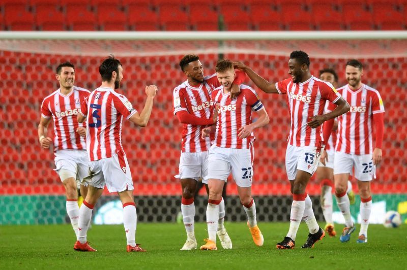 Sam Clucas of Stoke City celebrates with teammates after scoring his team&#039;s 4th goal&nbsp;against Huddersfield