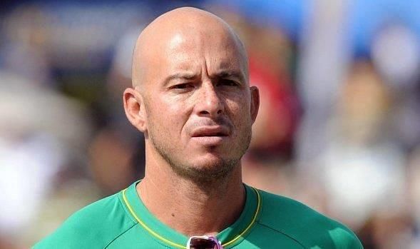 Herschelle Gibbs has been appointed the head coach of the Colombo Kings. 