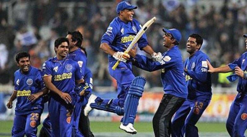 Yusuf Pathan singlehandedly helped Rajasthan Royals secure a win against Chennai Super Kings in the 1st IPL final (Image Credits: Indian Express)