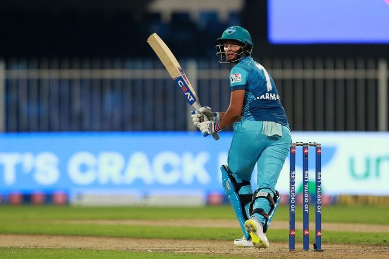 Aakash Chopra picked Harmanpreet Kaur as the likely game-changer in tonight's match [P/C: iplt20.com]