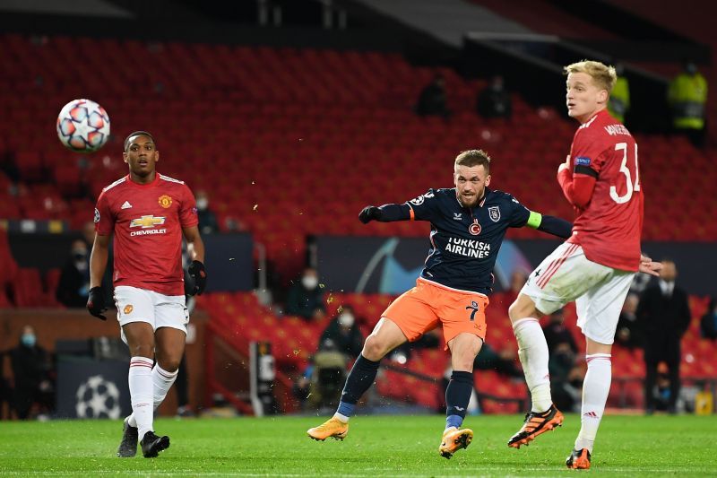 The United defence endured some nervy moments despite the flattering scoreline