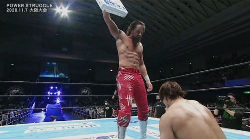 Jay White stands tall over Kota Ibushi