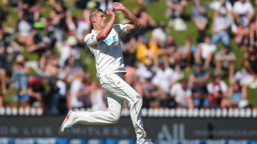 Kyle Jamieson runs-in to bowl on Day 2