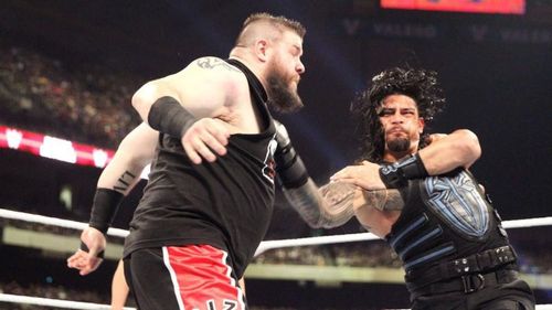 Kevin Owens and Roman Reigns at Royal Rumble 2017