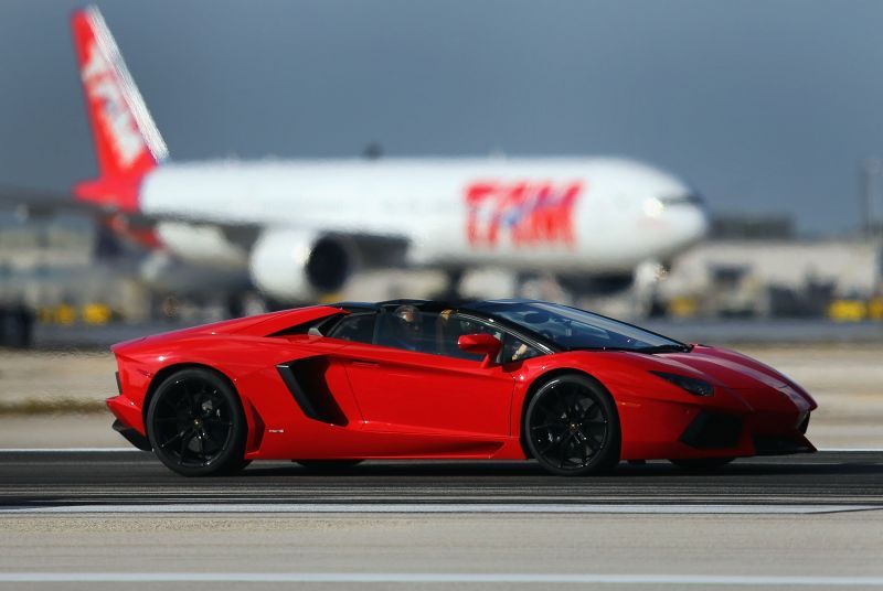 Lamborghini Roadster Debuted On Miami International Airport's Runway