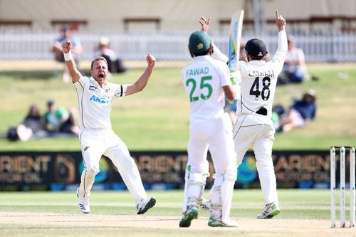 Neil Wagner celebrates Fawad Alam's wicket.