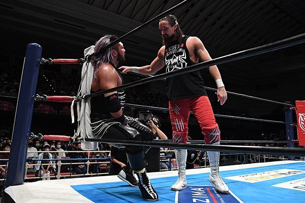 Bullet Club&#039;s EVIL and Jay White