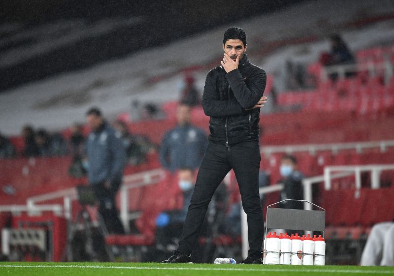 Arsenal manager Mikel Arteta looks on