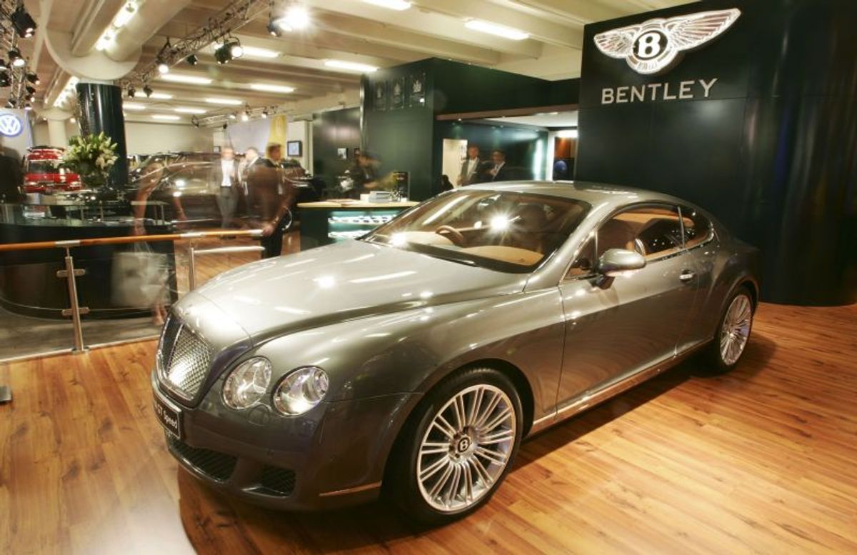 How many cars does Cristiano Ronaldo have?