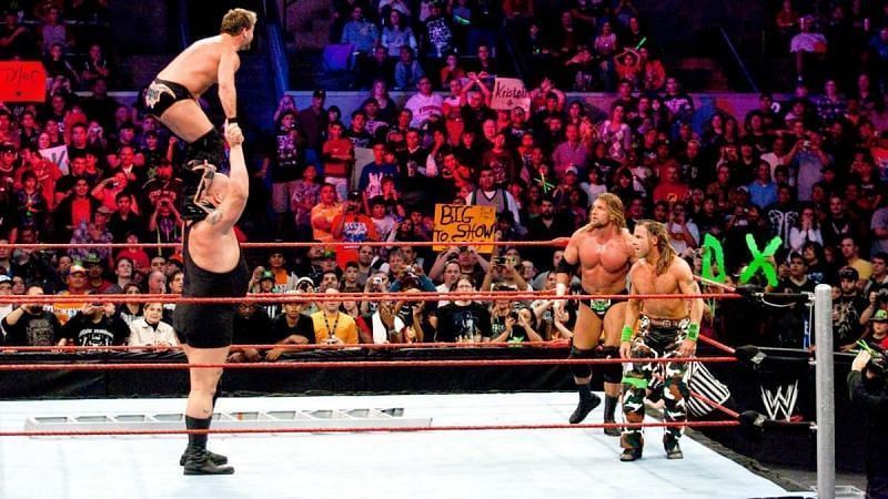 WWE के कई दिग्गज सुपरस्टार्स TLC मैच में हिस्सा ले चुके हैं