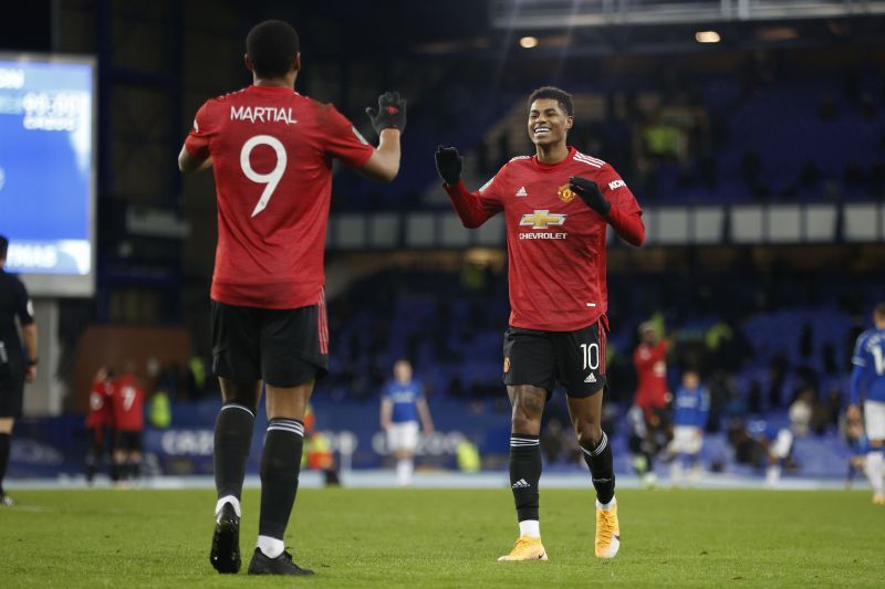 Manchester United defeated Everton 2-0