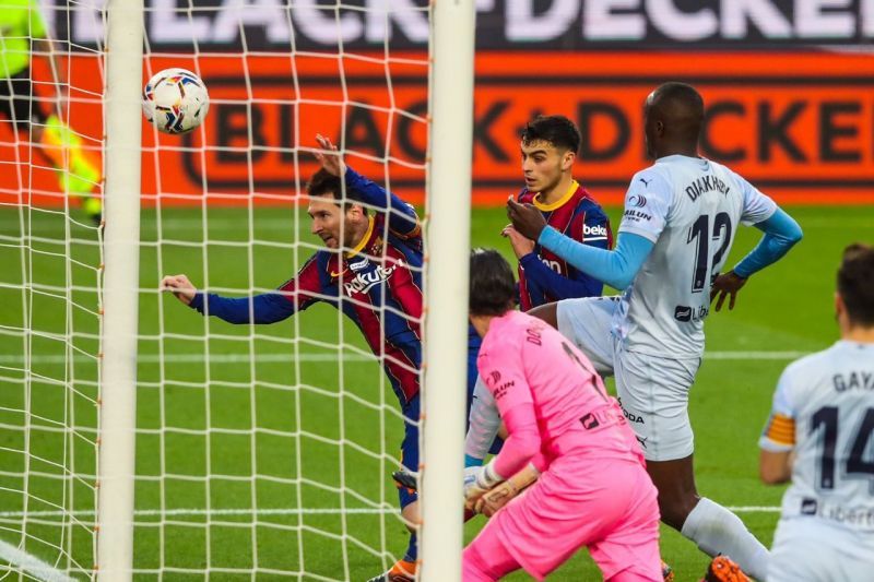 Barcelona were held to a 2-2 draw by Valencia