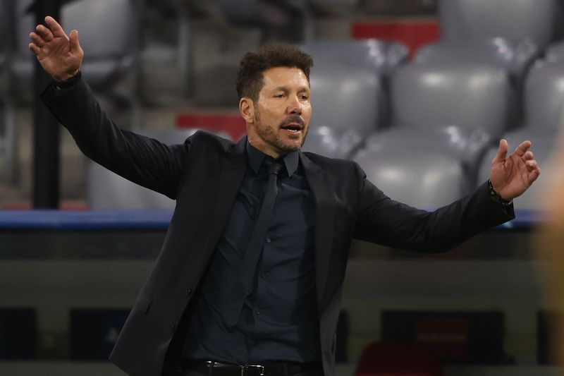 Diego Simeone has his eyes on the Arsenal right-back