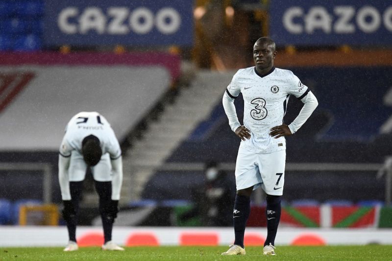 N&#039;Golo Kante cuts a dejected figure during Chelsea&#039;s 1-0 defeat at Everton