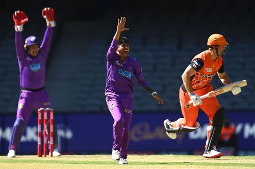 Action from the BBL game between Perth Scorchers & Hobart Hurricanes