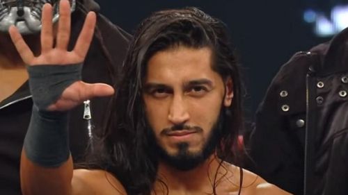 Mustafa Ali will take Kofi Kingston's place at the Royal Rumble