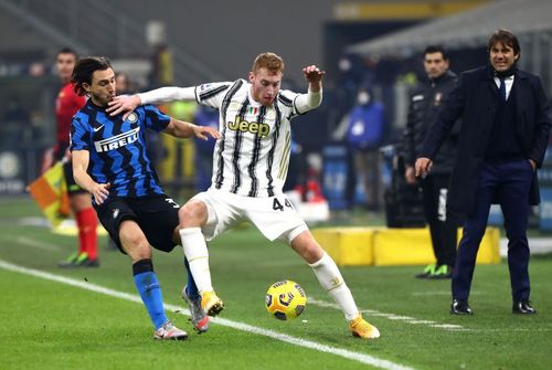 Inter Milan defeated Juventus 2-0 at home