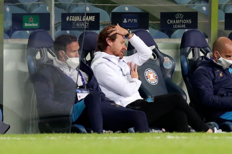 A frustrated Villas-Boas during Marseille&#039;s game against AS Monaco.