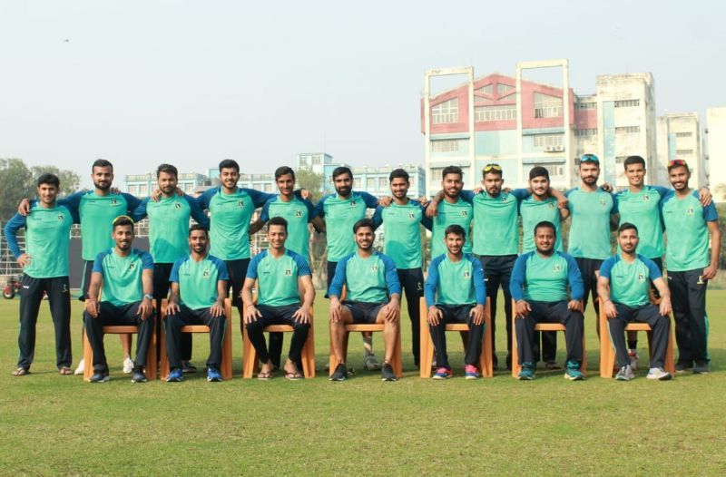 The Bengal team pose for a group photograph before their opening game. [Image Credits: CAB]