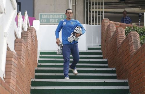 Quinton de Kock going for a training session