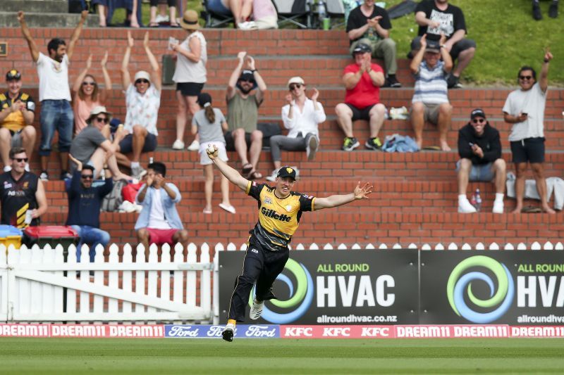 Logan van Beek celebrates after completing the sensational catch