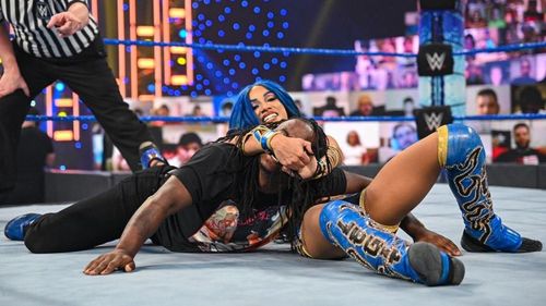 Sasha Banks took on Reginald in an intergender match on this week's SmackDown