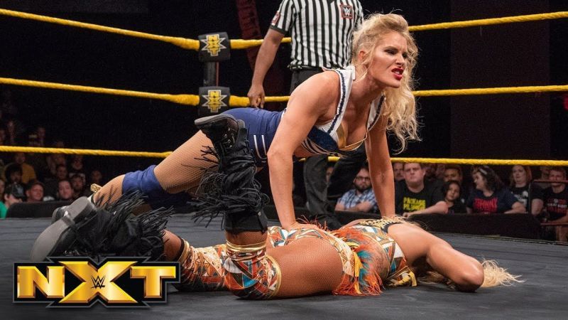 Lacey Evans