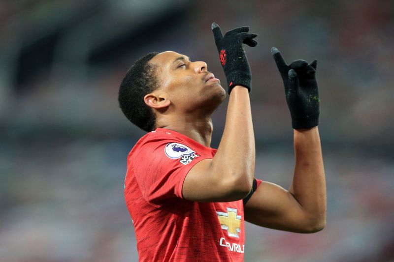 Anthony Martial's clever header gave Manchester United the lead in a keenly-contested clash.