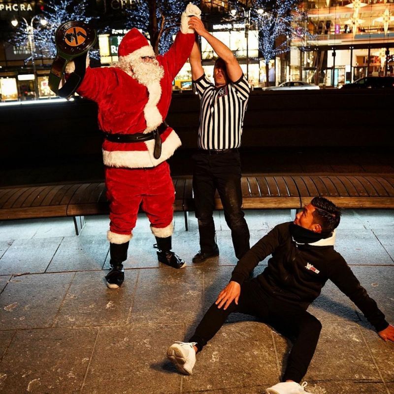 Santa Claus and Akira Tozawa