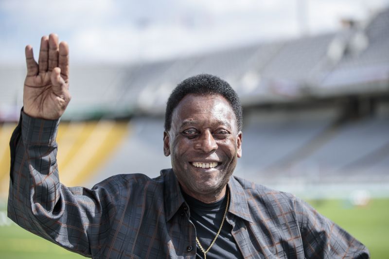 Pele rubbished suggestions that his Instagram bio was changed after Cristiano Ronaldo went past his goal tally.