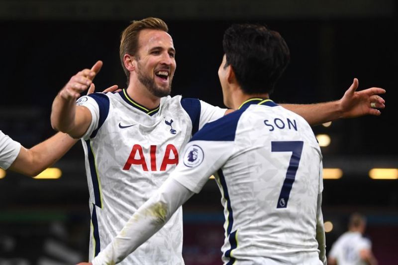 Son Heung-Min (R) will have to shoulder the goal-scoring responsibility in Harry Kane(L)&#039;s absence.