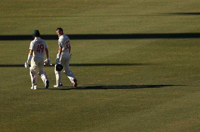 Smith and Labuschagne have strung a 68-run third-wicket stand off 118 balls.