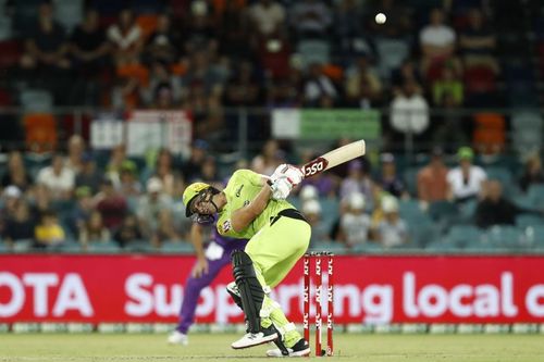 Daniel Sams in action for the Sydney Thunder