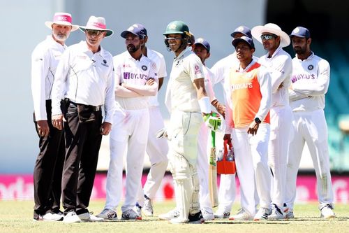 Play was halted after Mohammed Siraj complained about alleged racist slurs from a section of the SCG crowd.