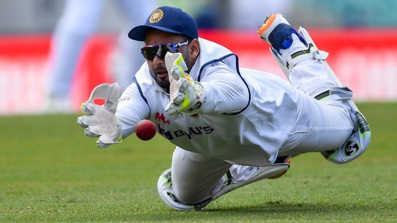 Rishabh Pant fails to hang onto a catch