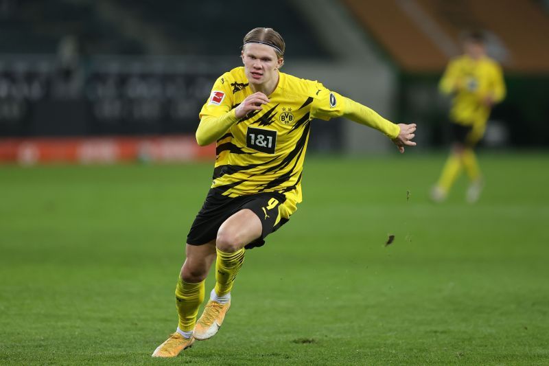 Borussia Moenchengladbach v Borussia Dortmund - Bundesliga