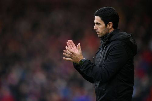 Mikel Arteta is in the market for a creative midfielder.