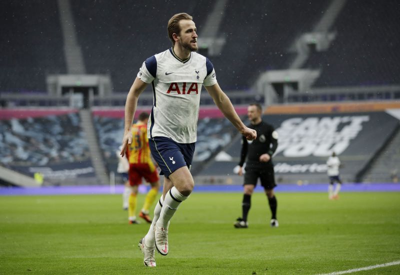 Harry Kane opened the scoring for Tottenham