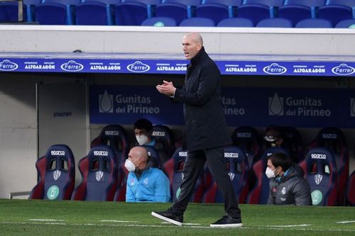 Real Madrid manager Zinedine Zidane looks on against SD Huesca - La Liga Santander