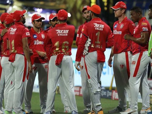 Kings XI Punjab players in a huddle