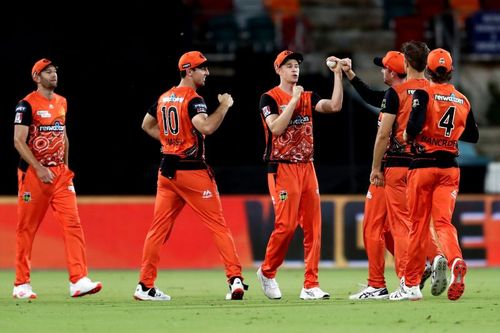 Action from BBL Challenger Final between Scorchers & Heat