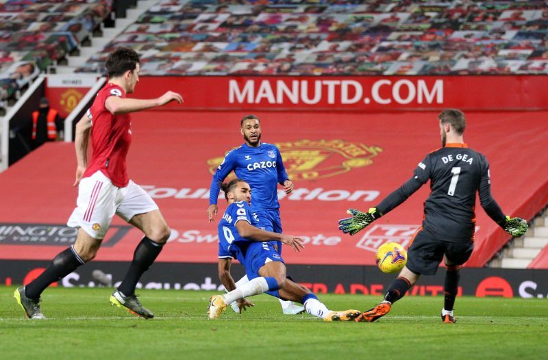 Manchester United conceded a late equaliser to draw with Everton
