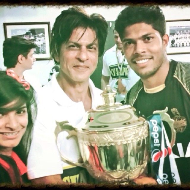 Umesh Yadav and his wife with SRK