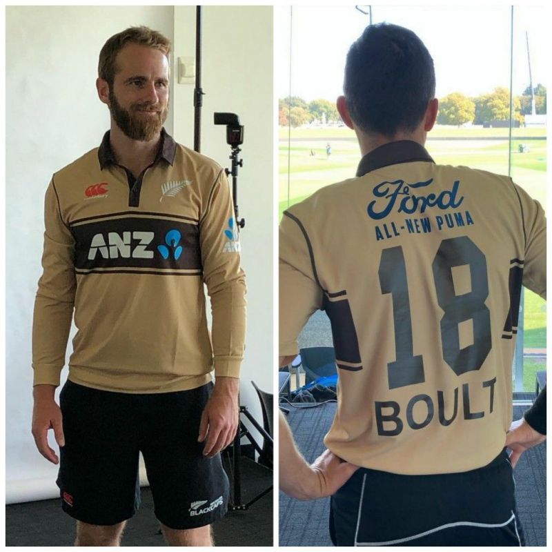 Kane Williamson (L) and Trent Boult in the new retro jersey. (Image source: blackcapsnz/instagram)