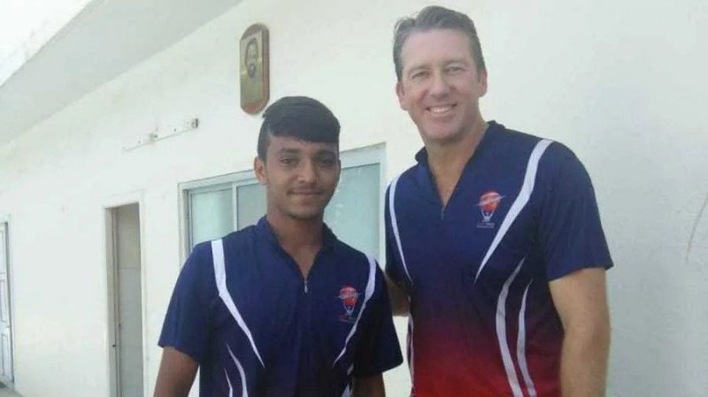 Chetan Sakariya with Glenn McGrath (right) at the MRF pace foundation