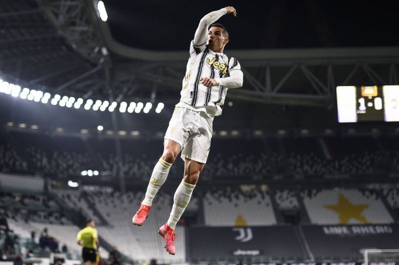 Cristiano Ronaldo scored twice in Juventus&#039; 3-0 win against Crotone.