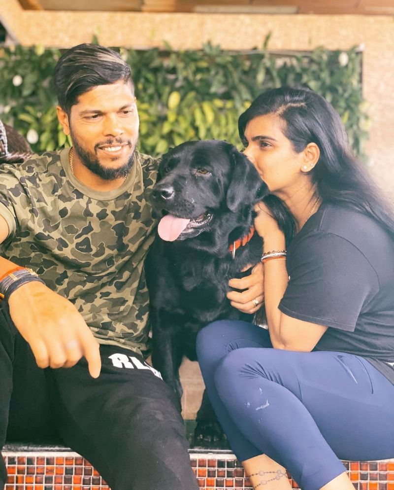 Umesh Yadav and his wife