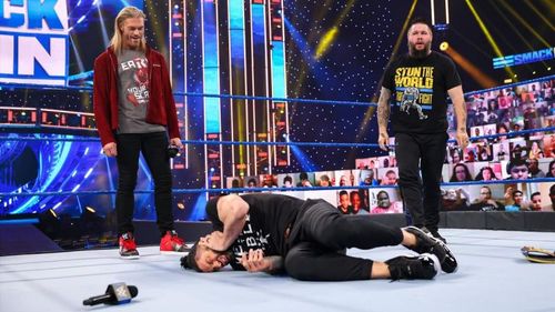 Edge confronted Roman Reigns on this week's WWE SmackDown