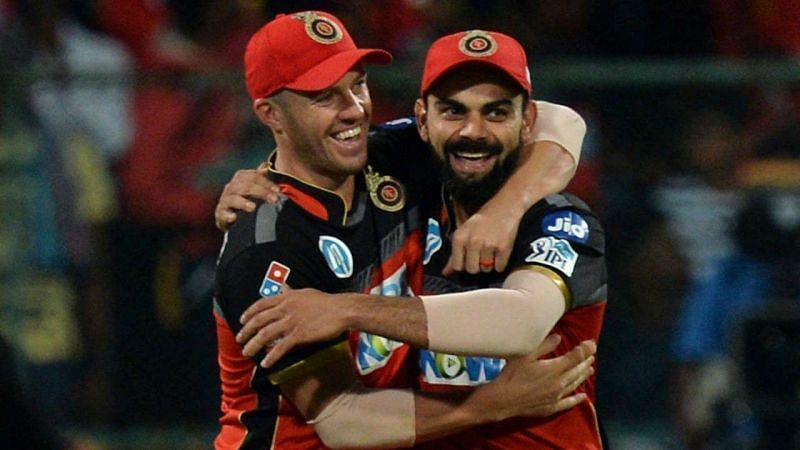 AB de Villiers (left) and Virat Kohli (right)