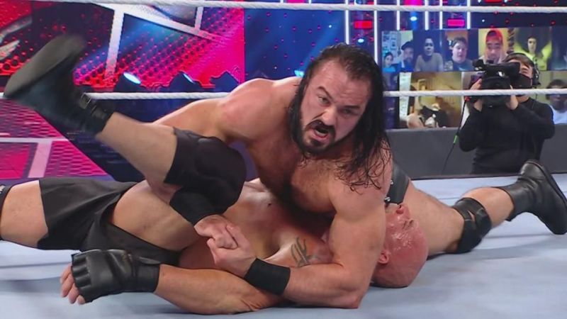 गोल्डबर्ग(Goldberg) और ड्रू मैकइंटायर(Drew McIntyre)